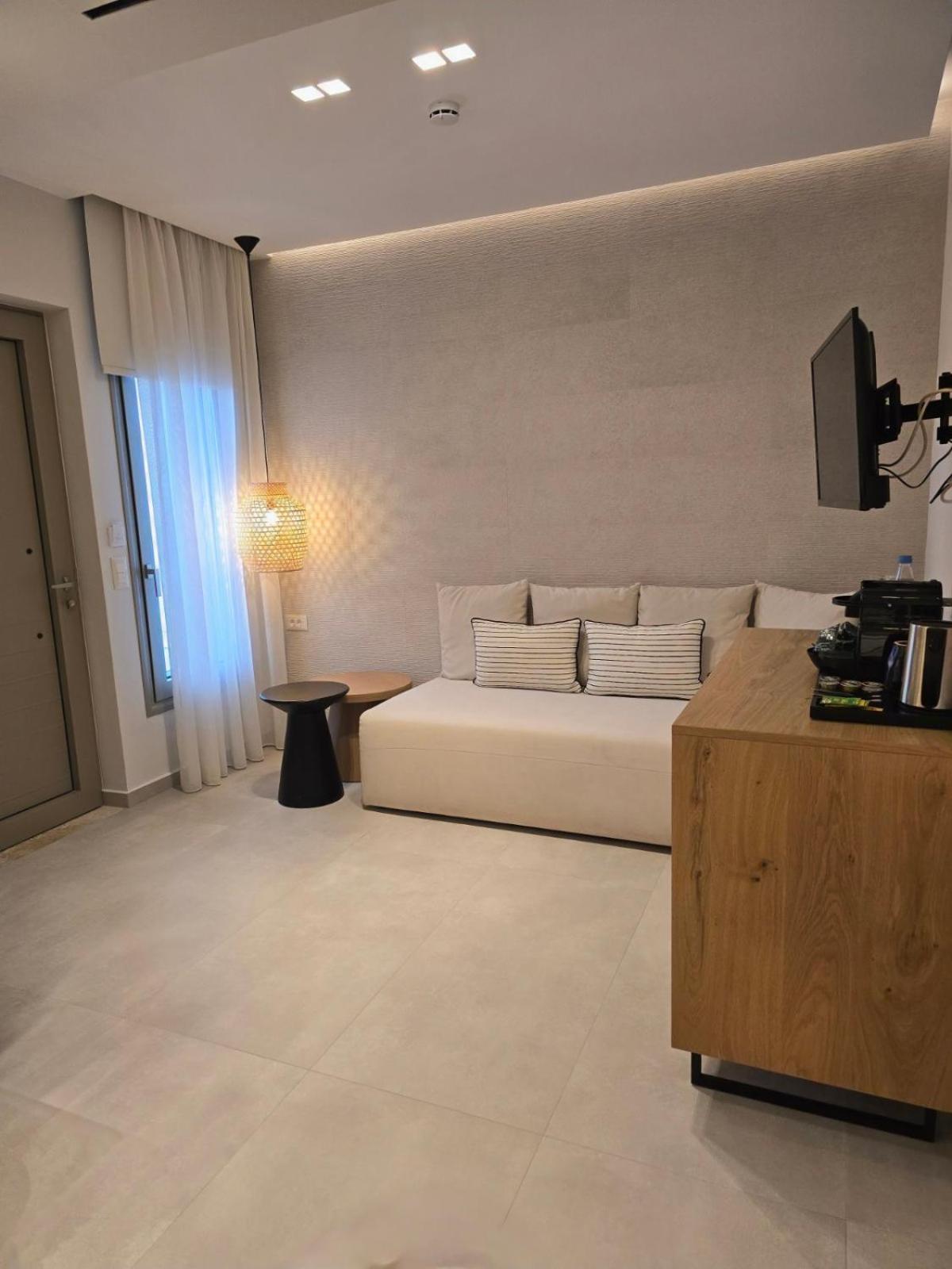 Niriides Palace Goúrnes 部屋 写真
